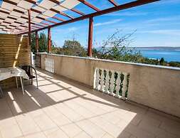 3-person Apartment in Starigrad