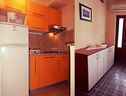 3-person Apartment in Starigrad
