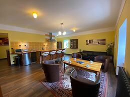 Comfortable Apartment in the Elegant Manor House