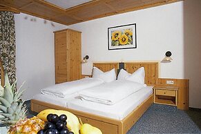 Cosy Flat With Balcony or Terrace