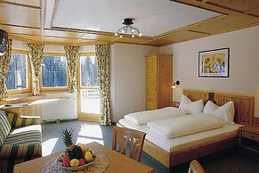 Cosy Flat With Balcony or Terrace