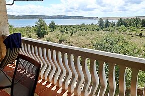 Adriana Apt. Between Sea & Mountains