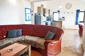 Adriana Apt. Between Sea & Mountains