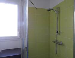 Comfortable Holiday Home With Garden, Near Beach