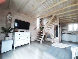 Blue Lagoon - Vacation Home in Nowe Warpno
