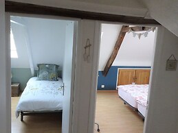 Duplex in Plougasnou Near Stunning Beaches
