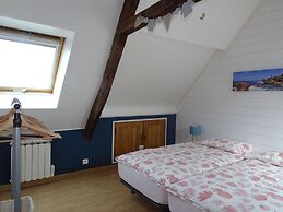 Duplex in Plougasnou Near Stunning Beaches
