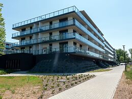 Apartment With River View, Sauna and Indoor Pool