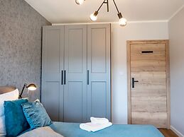 Apartment With River View, Sauna and Indoor Pool