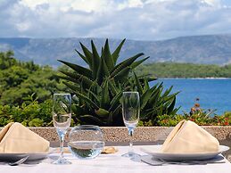 Cozy Resort Suite in the Adriatic