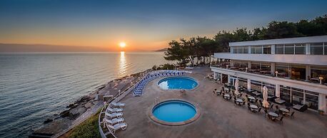 Cozy Resort Suite in the Adriatic
