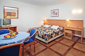 Cozy Resort Suite in the Adriatic