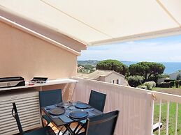 Studio in Sainte-maxime Near Sandy Beaches