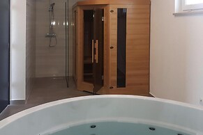 Villas Resort in Vir With Pool