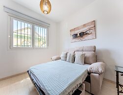 Faro's Apartment in Los Boliches for 4