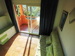 Pinarellu Apartment Steps Away From Beach