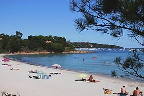 Pinarellu Apartment Steps Away From Beach