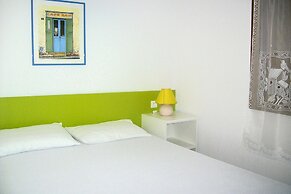 Pinarellu Apartment Steps Away From Beach