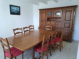 In top Location With Beautiful sea View