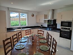 In top Location With Beautiful sea View