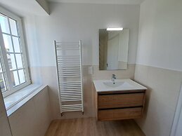 In top Location With Beautiful sea View