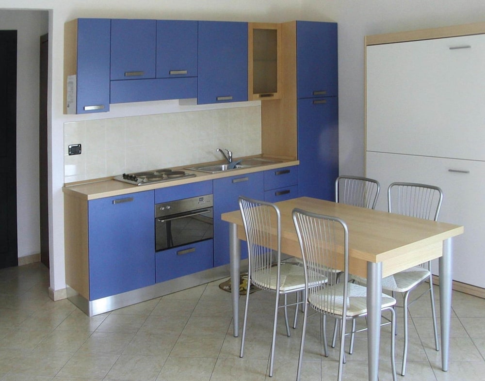 Elegant Castellaro Apartment With Pool