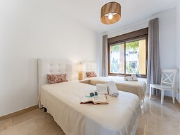 Cosy Apartment in Manilva With Shared Pool