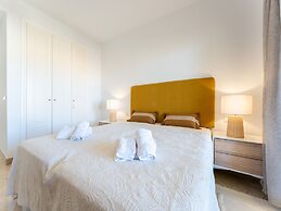 Cosy Apartment in Manilva With Shared Pool