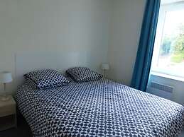 Apartment Near the Beach in Ploulec'h