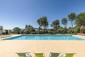 Resort in Var With Golf & Wellness