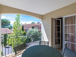 Resort in Var With Golf & Wellness