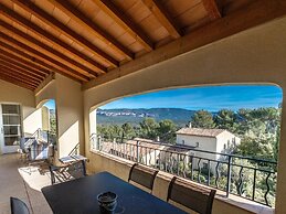 Resort in Var With Golf & Wellness