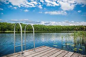 Holiday Home by Lake Klepnicko With Pier