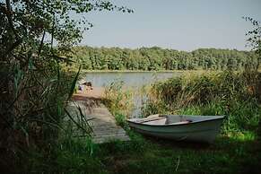 Holiday Home by Lake Klepnicko With Pier