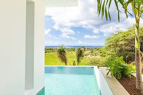 Luxurious Hideaway at The Cape Blue Bay