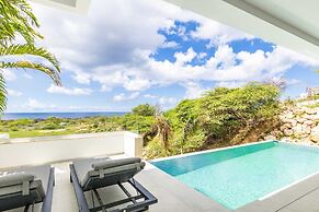 Luxurious Hideaway at The Cape Blue Bay