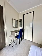 Caravan - Sleeps 4 - Pool - Pet Friendly