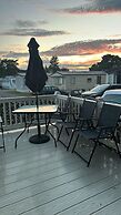 Caravan - Sleeps 4 - Pool - Pet Friendly