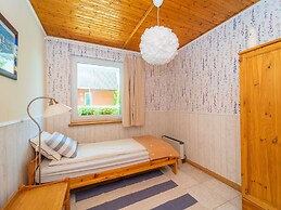 Large Holiday Home With Private Garden