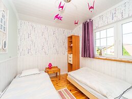 Large Holiday Home With Private Garden