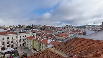 Carmo 43 by LovelyStay