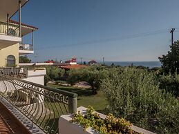 Duplex Gerakini Apartment With Pool