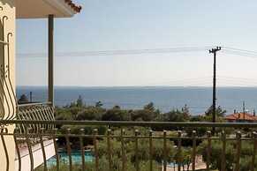 Duplex Gerakini Apartment With Pool