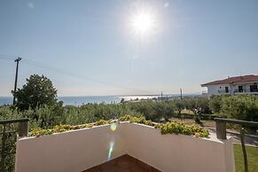 Duplex Gerakini Apartment With Pool