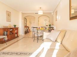 Premium Apartment in Benahavis With Balcony