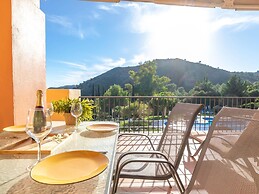 Premium Apartment in Benahavis With Balcony