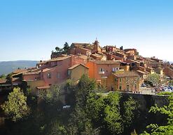 Sunny Provence Home With Terrace