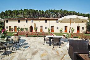 Estate in Monte Serra With Panoramic Views