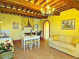 Estate in Monte Serra With Panoramic Views