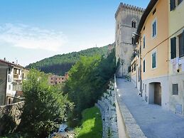 Estate in Monte Serra With Panoramic Views